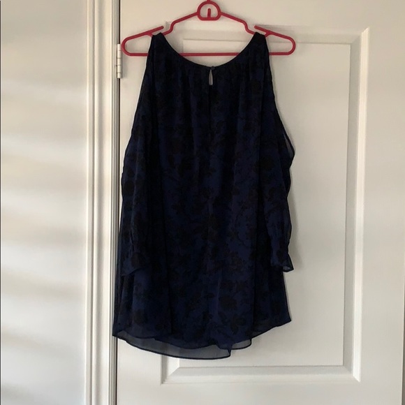 Old Navy Cold-Shoulder blouse - Picture 2 of 4